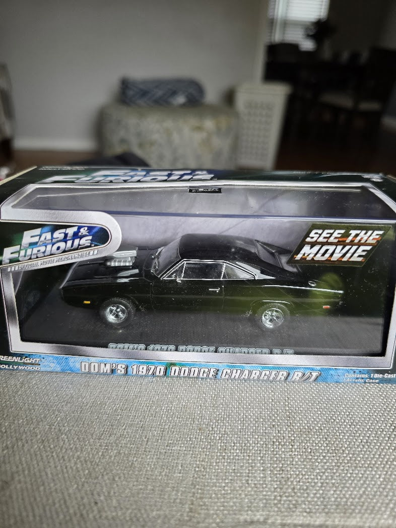 1:43 Greenlight Hollywood Fast & Furious Dom's 1970 Dodge Charger R/T