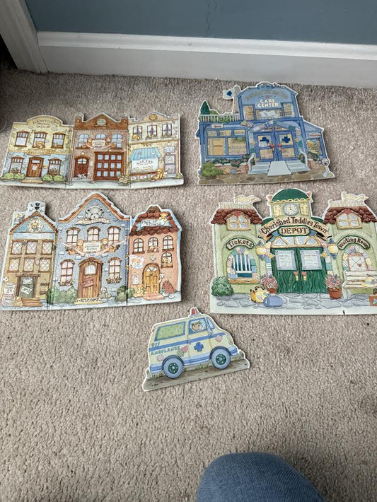 Cherished Teddies Club Set Town Care Center
