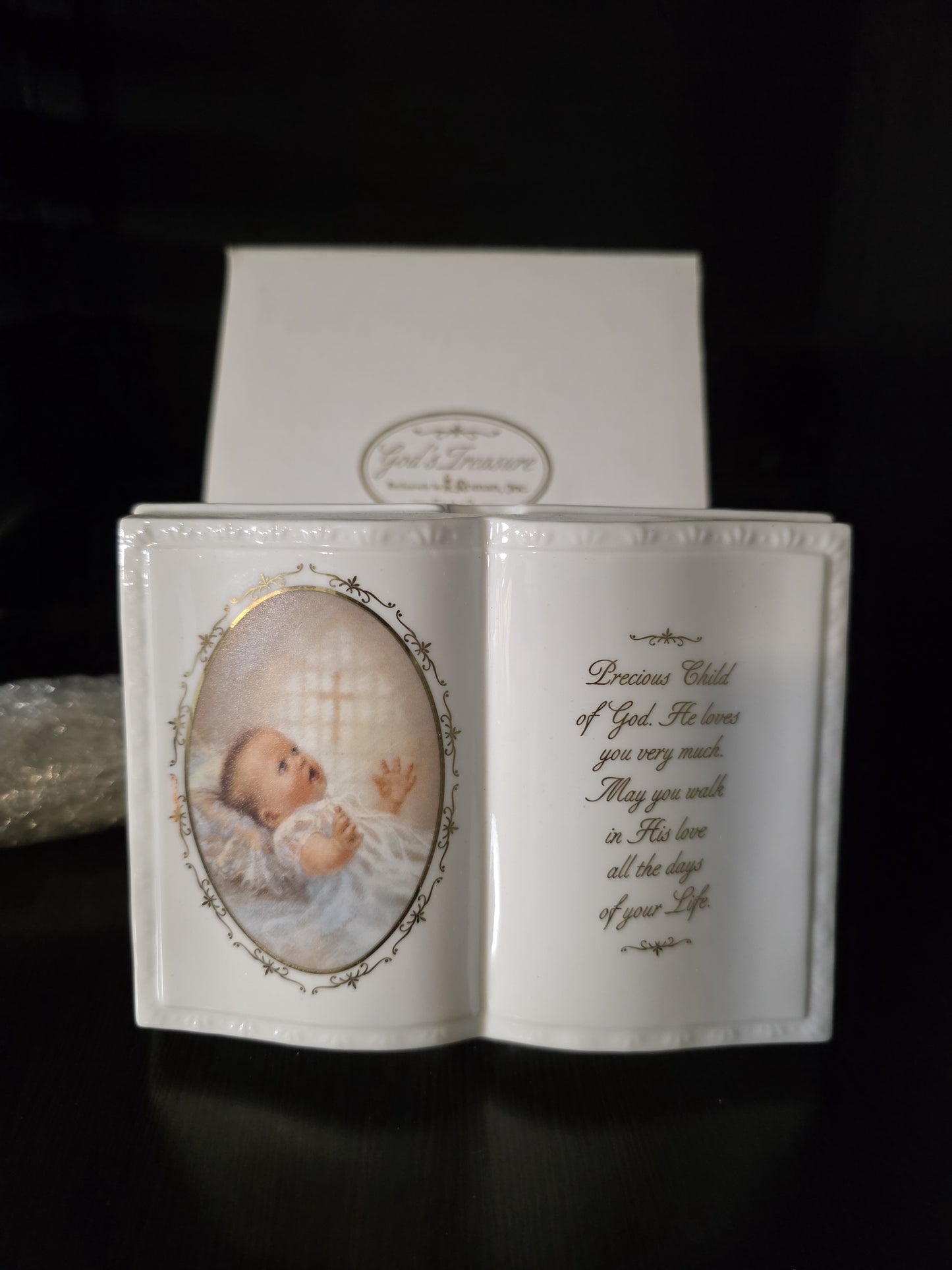 GOD'S TREASURE BY ROMAN INC WITH LIGHT