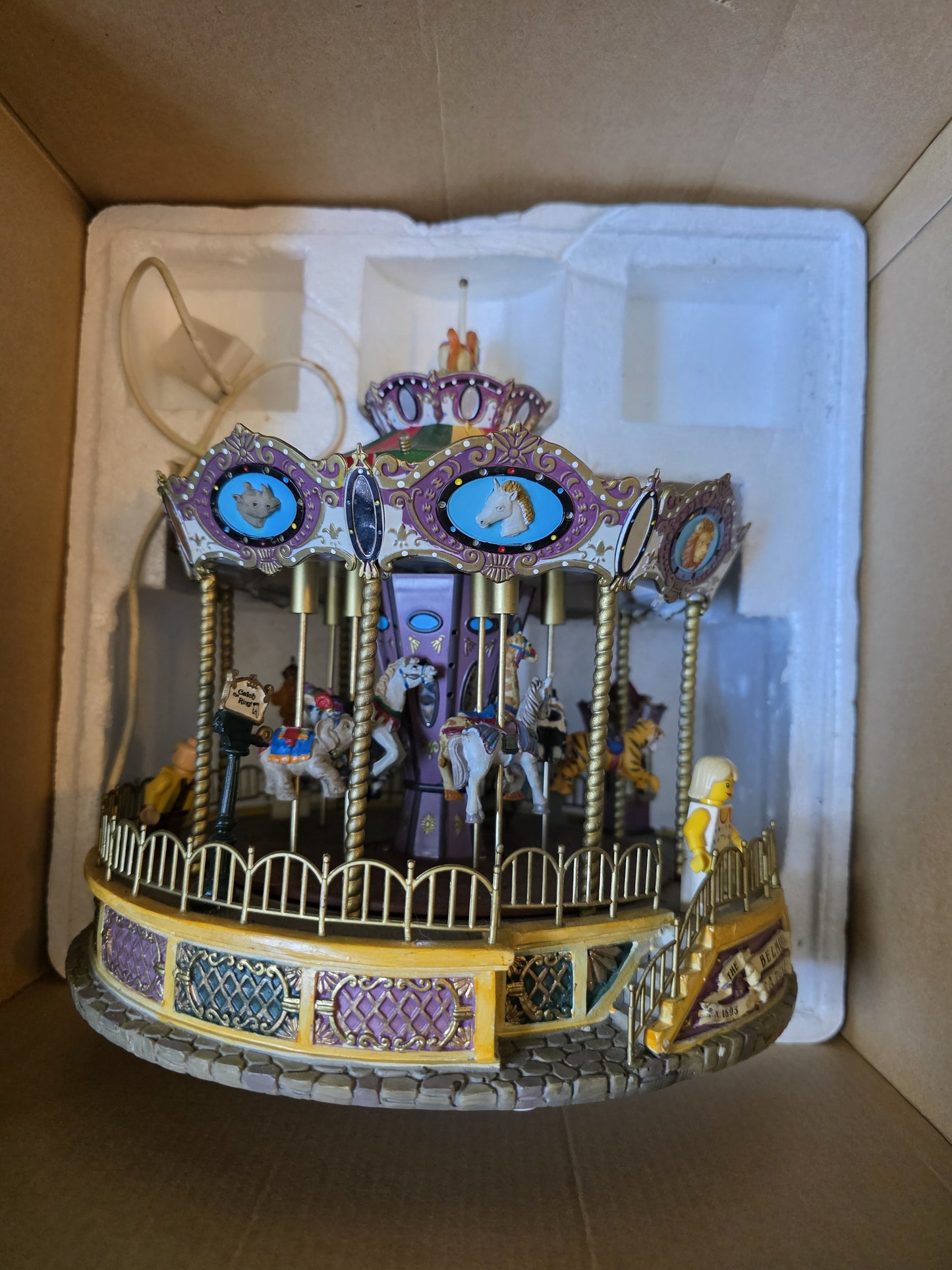 Lemax Village Sights & Sounds Collection Belmont Carousel 44171 Retired Org Box