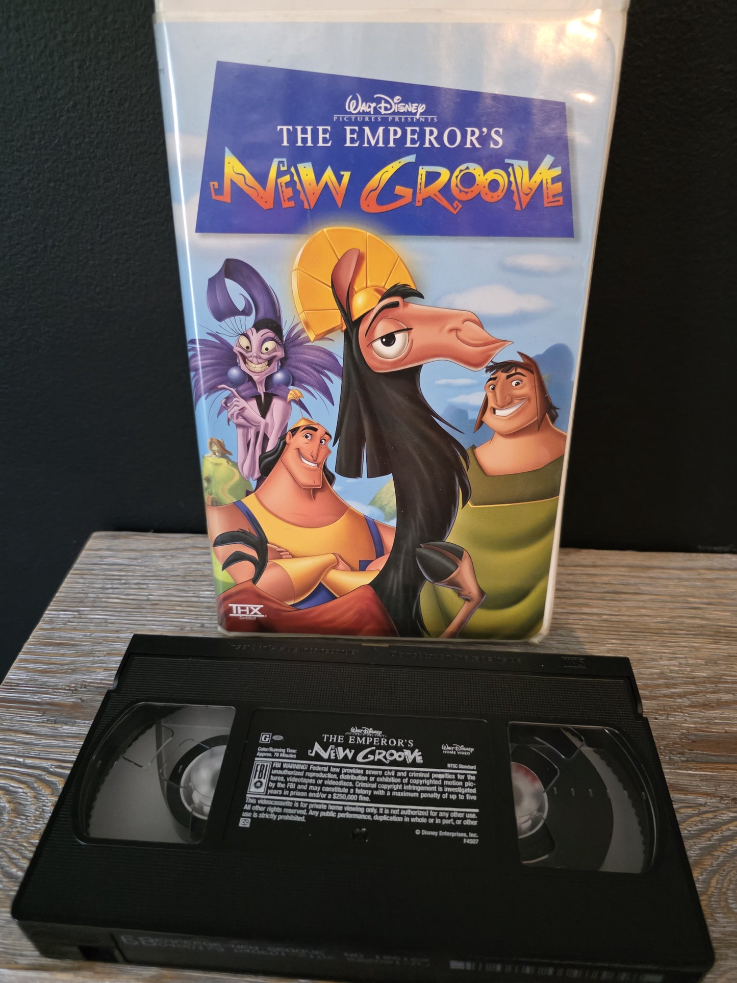 The Emperors New Groove (VHS, 2001)