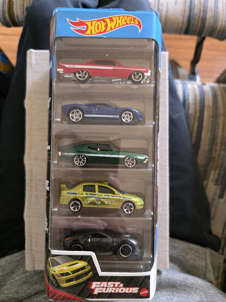 NIB 2020 HOT WHEELS FAST & FURIOUS 5 PACK 1/64 GIFT SET IMPALA GT-40