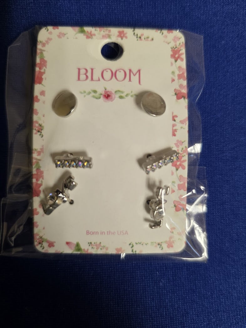 Stud Earrings from the Bloom collection. 3 pair White